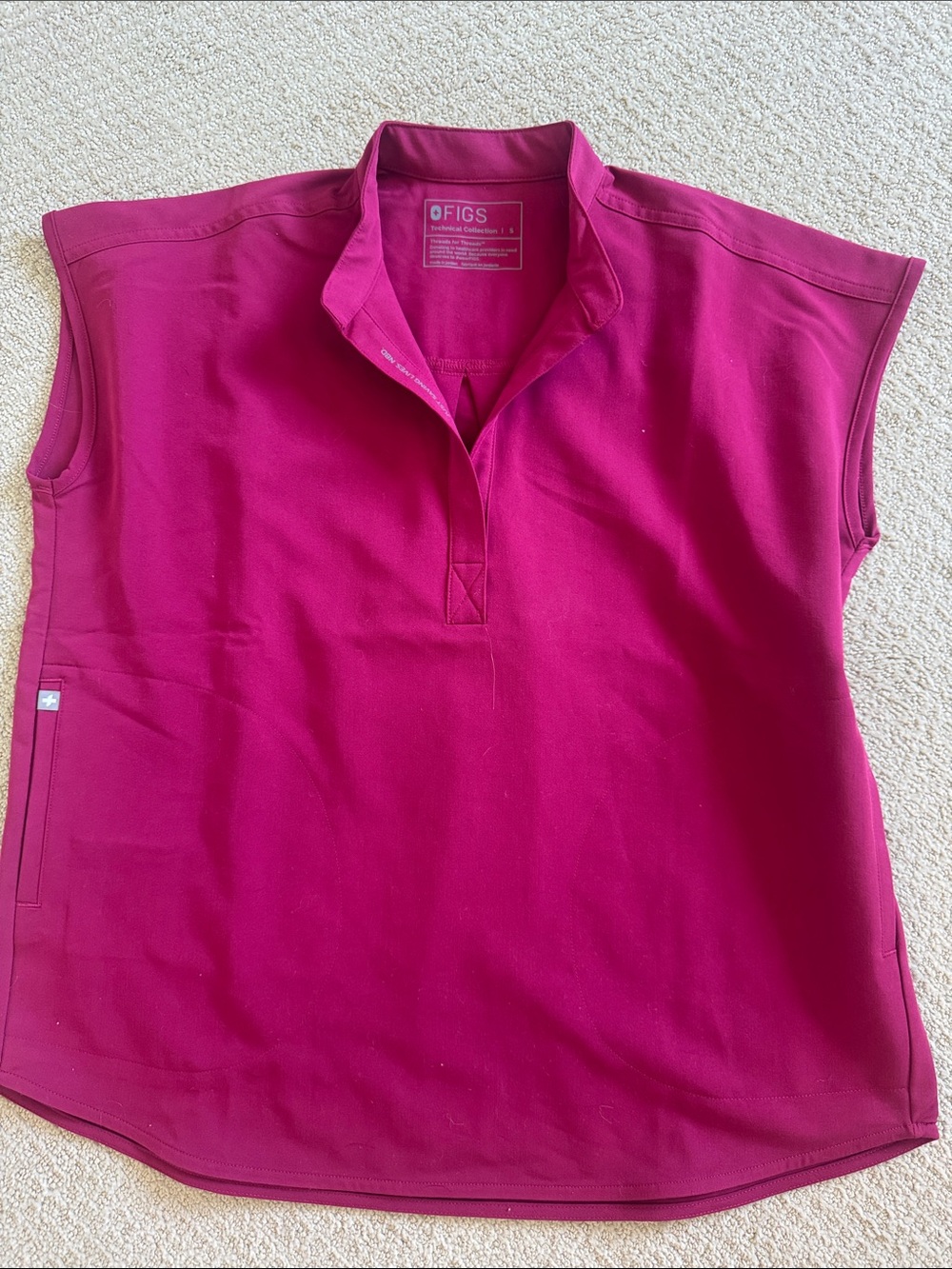FIGS Women's Pullover Top
